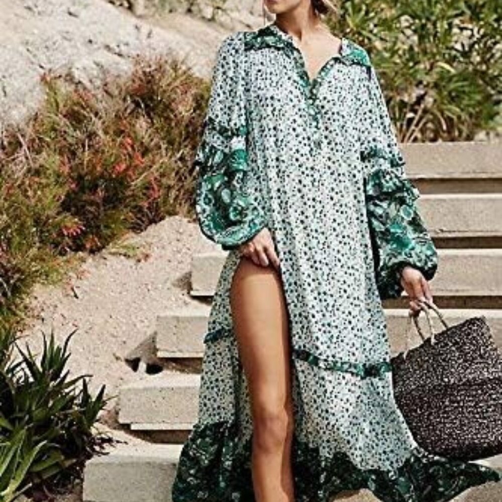 Bohemian maxi dress with slit